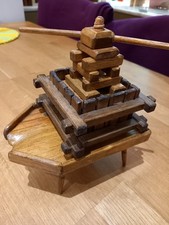Modell einer Weinpresse /
