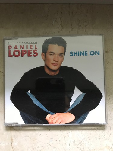 Shine daniel lopes - on, /