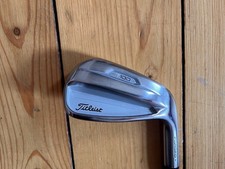 Titleist T100 2021 Eisen 8 AMT White S300 Schaft Standard Griff WIE NEU