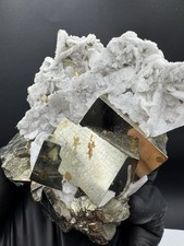 Pyrit Top Stufe Mit Feldspat Premium 639,5 Gramm Aus Peru