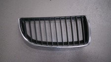 Kühlergrill Grill Niere Rechts 7120008 BMW 318i Bj 2006 E90 / E91/ 2539647