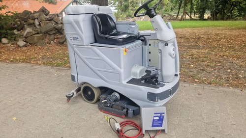Scheuersaugmaschine