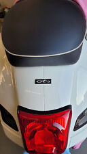 Vespa Emblem GTS Aufkleber Schraubenlöcher Gepäckträger VA-30