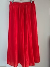 Neu ! Schöner Rock für Damen, Rot, Crinkle Crash, von ZARA, Gr.S, Midirock