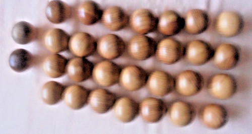 30.Kiefernholzknöpfe mit