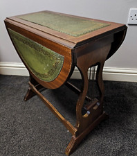 Schöner ovaler klappbarer