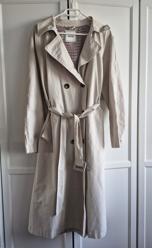 Beige sand trenchcoat von - beige,