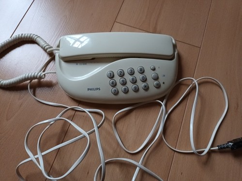 Retro tasten schnurgebunden - retro,