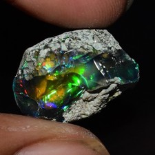 Glatter schwarzer Opal grob