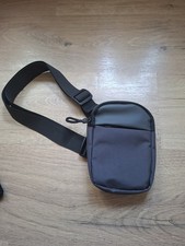 Essential sling bag - essential, platingrau
