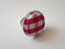 Ring Knopf  Knopfring Karo Rot Weiss Aluplatte Grössenverstellbar