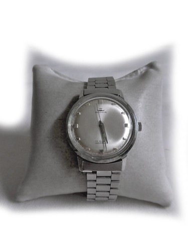 Elegante armbanduhr von blumus - armbanduhr,