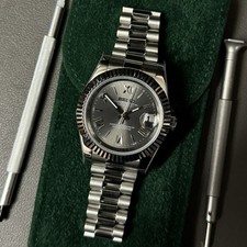SEIKJUST | Grey Roman Dial | NH35 Automatic | President Bracelet | Fluted Bezel