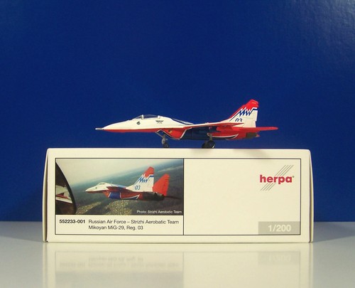 Herpa wings 200 552233 001 - 1:200, 552233-001