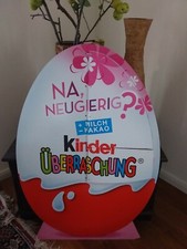 Ferrero Ü-Ei Werbeaufsteller