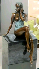 Bronzefigur Jungfrau Bronze