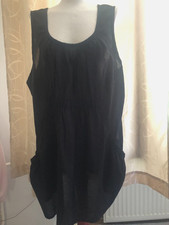 Schwarzes ärmelloses Shirt mit Taschen von mia linea Gr. 50