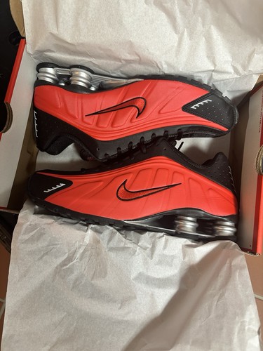Nike shox größe - r4,, neu