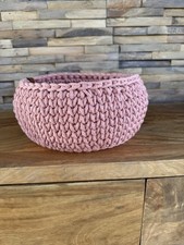 Häkelkorb mit Holzboden /