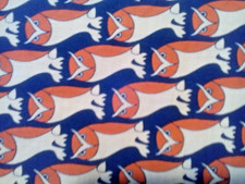 Nicki Tuch mit Eulenmotiv