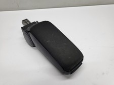 Skoda Fabia 6Y - Armlehne Mittelarmlehne Mittelkonsole (07)