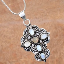 Mondstein & Feueropal