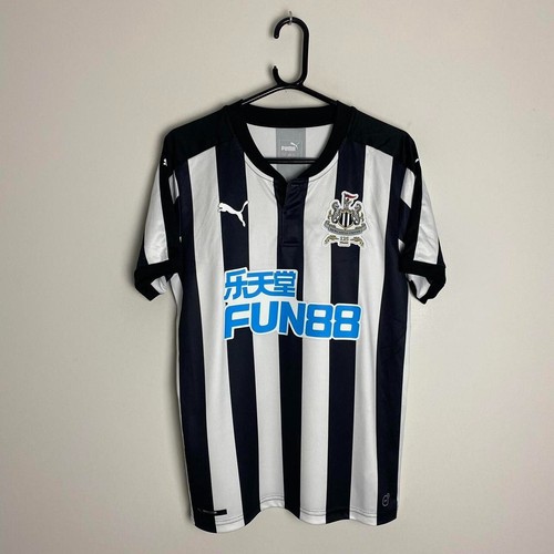 Newcastle united football - newcastle,
