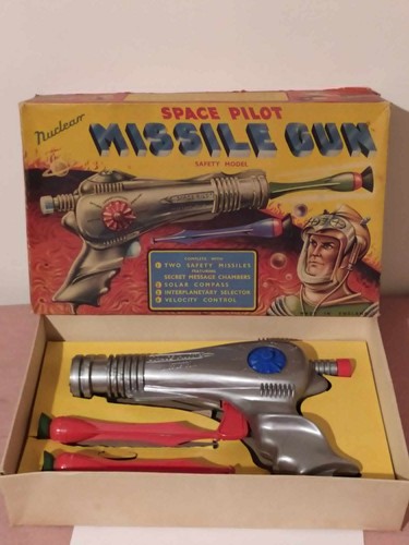 Vintage space pilot - *,