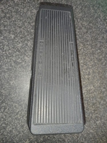 Dunlop cry baby gcb - gcb-95, wah