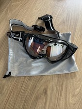 Ski/Snowboardbrille SMITH Verspiegelt Kratzerfrei Schwarz Weiß Gebraucht Top