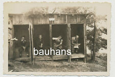 Foto Männer auf Plumpsklo (2423)