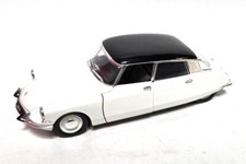 gebraucht! Solido 8033 Citroen DS 19 Berline 1963 weiß/schwarz 1:18