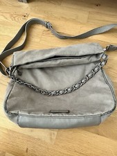 Esprit Schultertasche Shoulderbag Handtasche Blogger Influencer