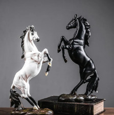 Dekofigur Steigendes Pferd