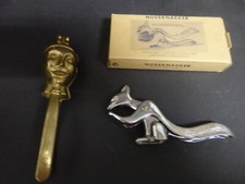 2 Nussknacker 1x Eichhörnchen