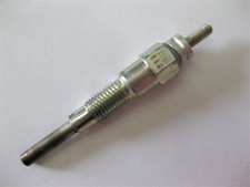 Glühkerze original NGK YE01 Kubota Z402 D722 D905 V1505 Z482 D902 D782 Aixam