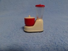 Eine Küchenmaschine Mixer für das Puppenhaus oder die Puppenstube