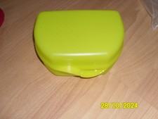 Tupperware Snacky Box