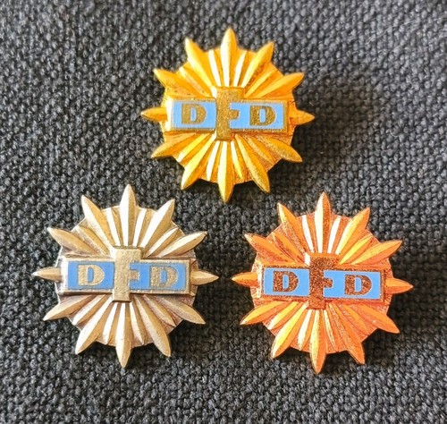 Abzeichen ddr ehrennadeln - 3, ddr: