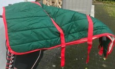 Stalldecke Eskadron Gr. S neu und unbenutzt grün/rot