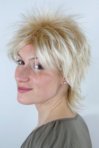 Perücke blond gesträhnt