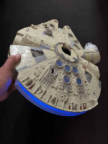Hasbro 2004 star wars falcon - hasbro,