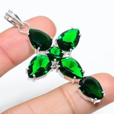 Handgefertigter Chromdiopsid