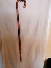 Alter Wanderstock, Gehstock, Holz 94cm mit Metallspitze und Plaketten,