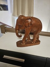 Elefant aus Holz