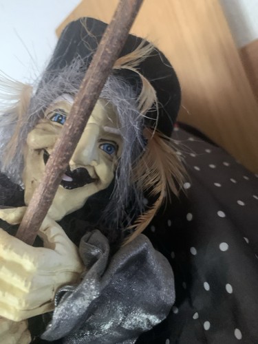 Hexe auf besen dekofigur zum - auf,