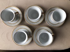 tassen mit Untertassen - 10