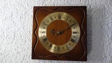 Wanduhr - Nussbaum Holz mit