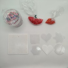 Bügelperlen Konvolut mit Steckplatten, inkl. 1 Set, mit OVP