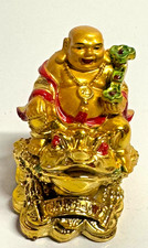 Goldener Lachender Buddha auf